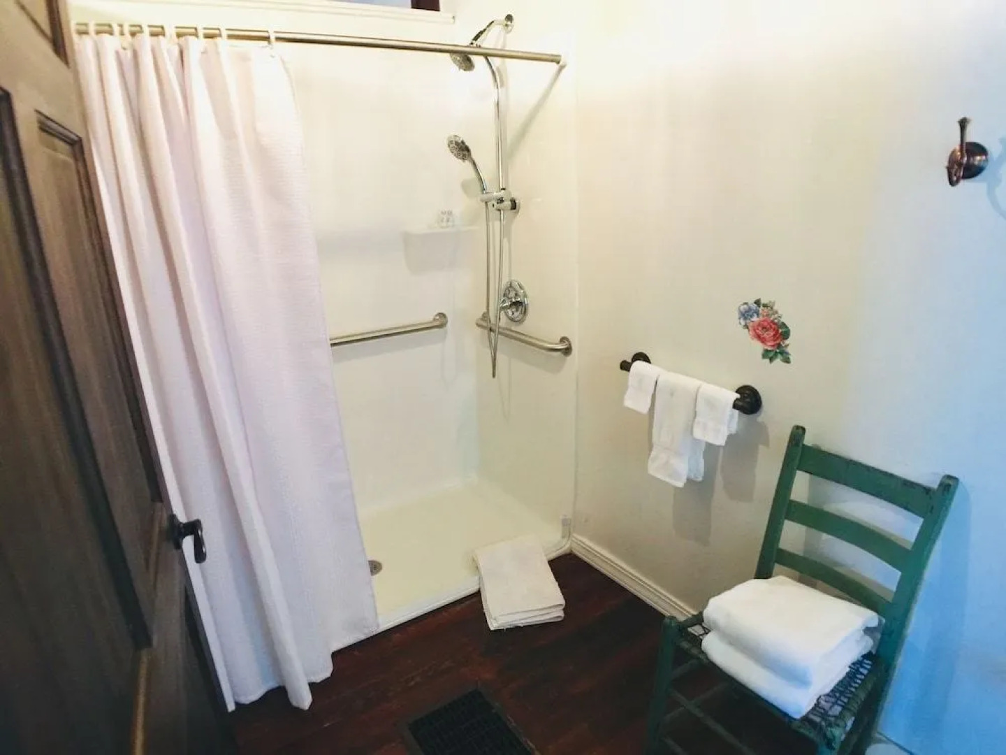 Old Caledonian Bed and Breakfast