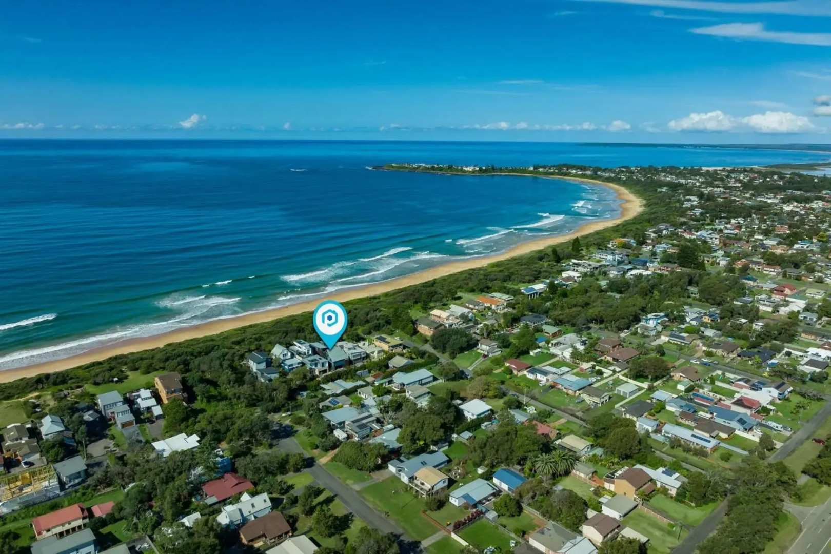 Illaroo I Absolute Waterfront with Spa