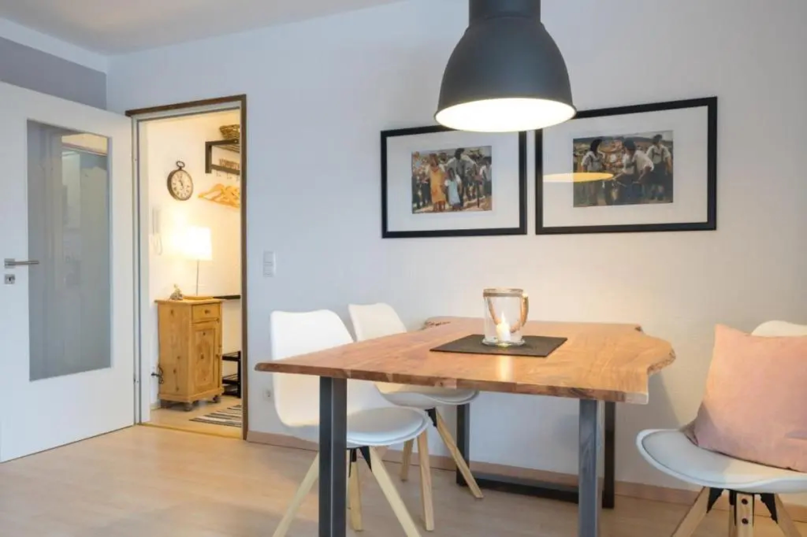 Wintertraum im Allgäu Alpine und Deluxe Sonnenwinkel, 4 Sterne Klassifiziert, WLAN gratis, großer Balkon mit Bergsicht, ruhig und doch zentral gelegen, tolle neu renovierte Ferienwohnung mit separaten Schlafzimmer, Brötchenservice, Hunde auf Anfrage
