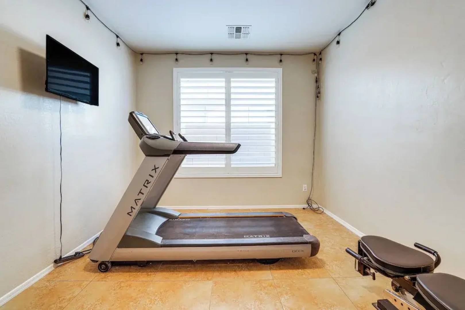 Pool & Patio: San Tan Valley Getaway!