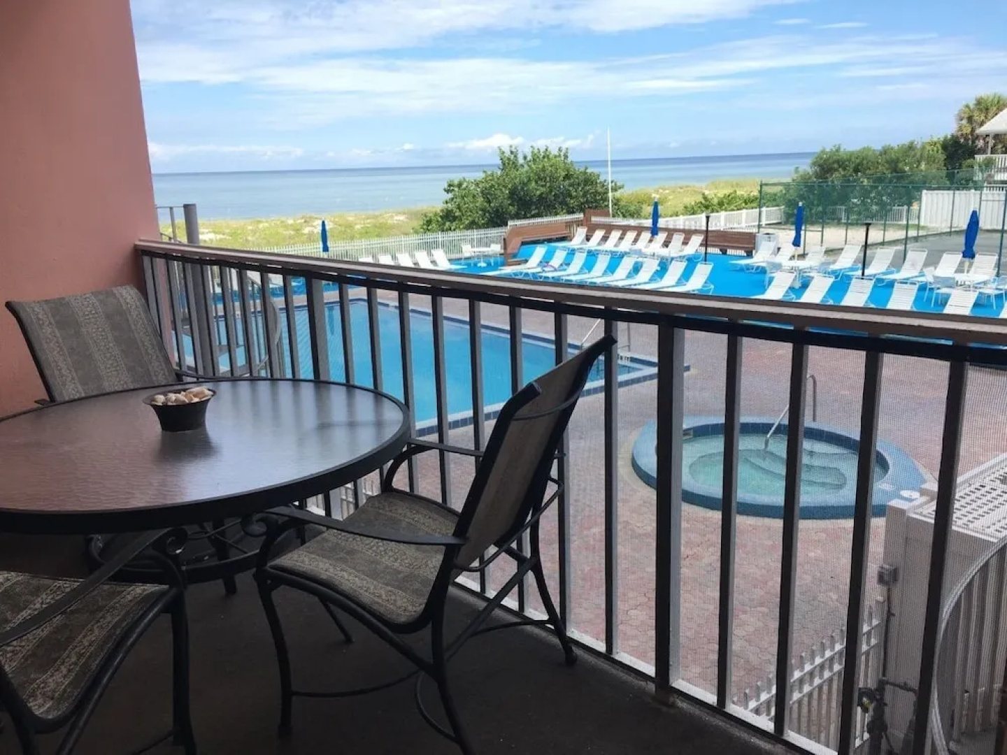 Reef Club 103