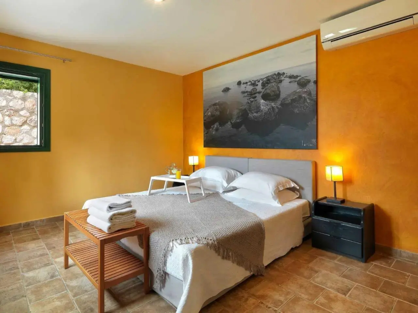 Villa Aria - Luxury Beachfront Villa with Pool and Tennis Court