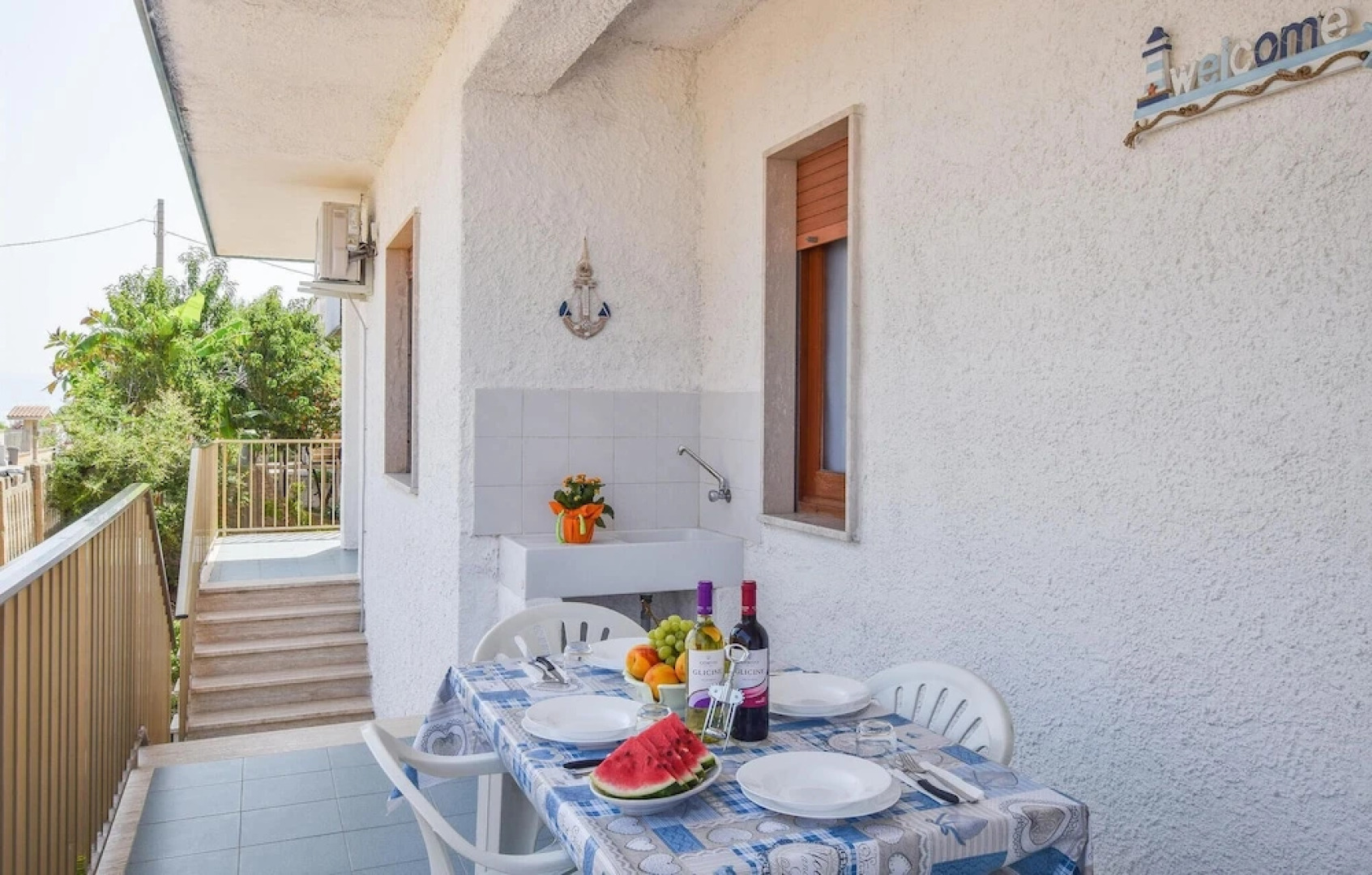 Stunning Apartment in Briatico With 1 Bedrooms and Wifi