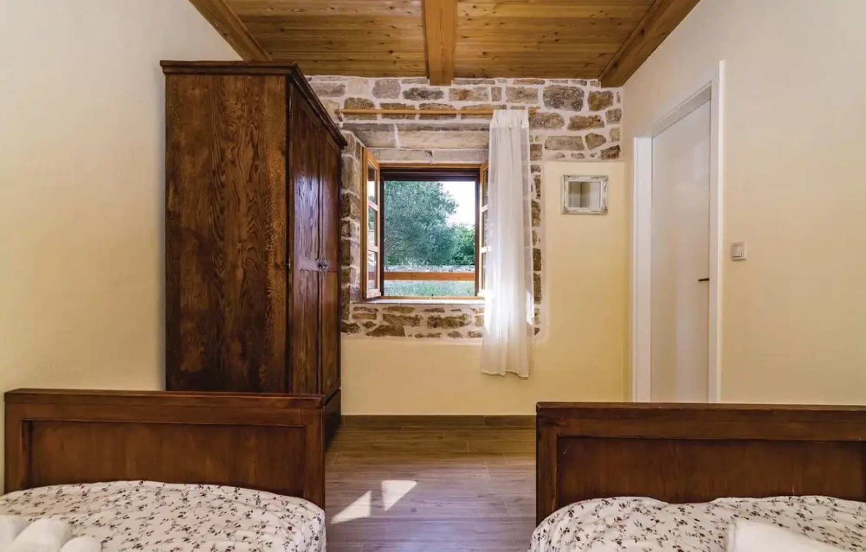 Awesome Home in Pridraga With Wifi and 3 Bedrooms