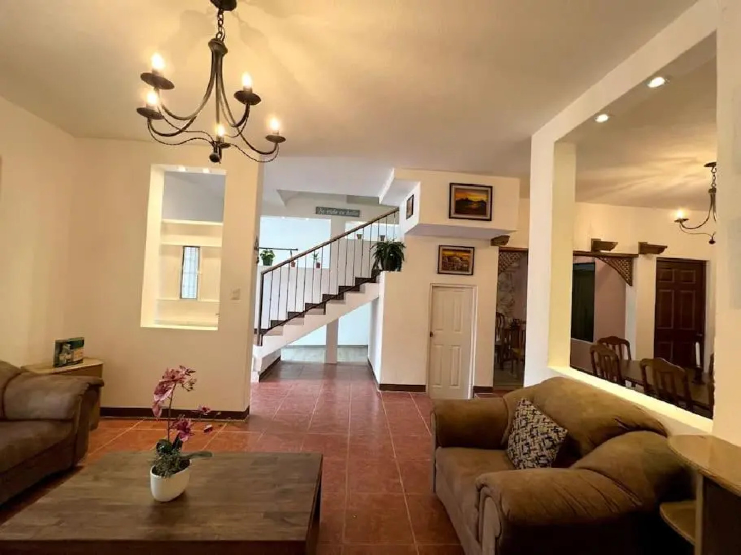 Jesús y María House