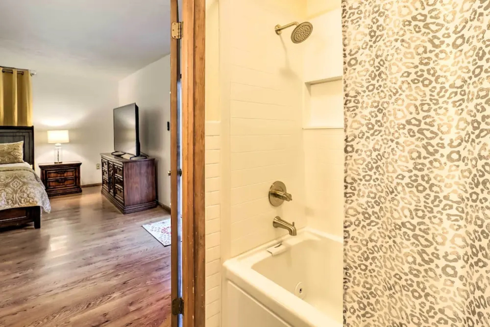 Near Big Boulder Mtn: Cabin w/ Furnished Deck