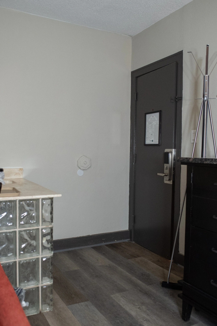 Americas Best Value Inn Dearborn