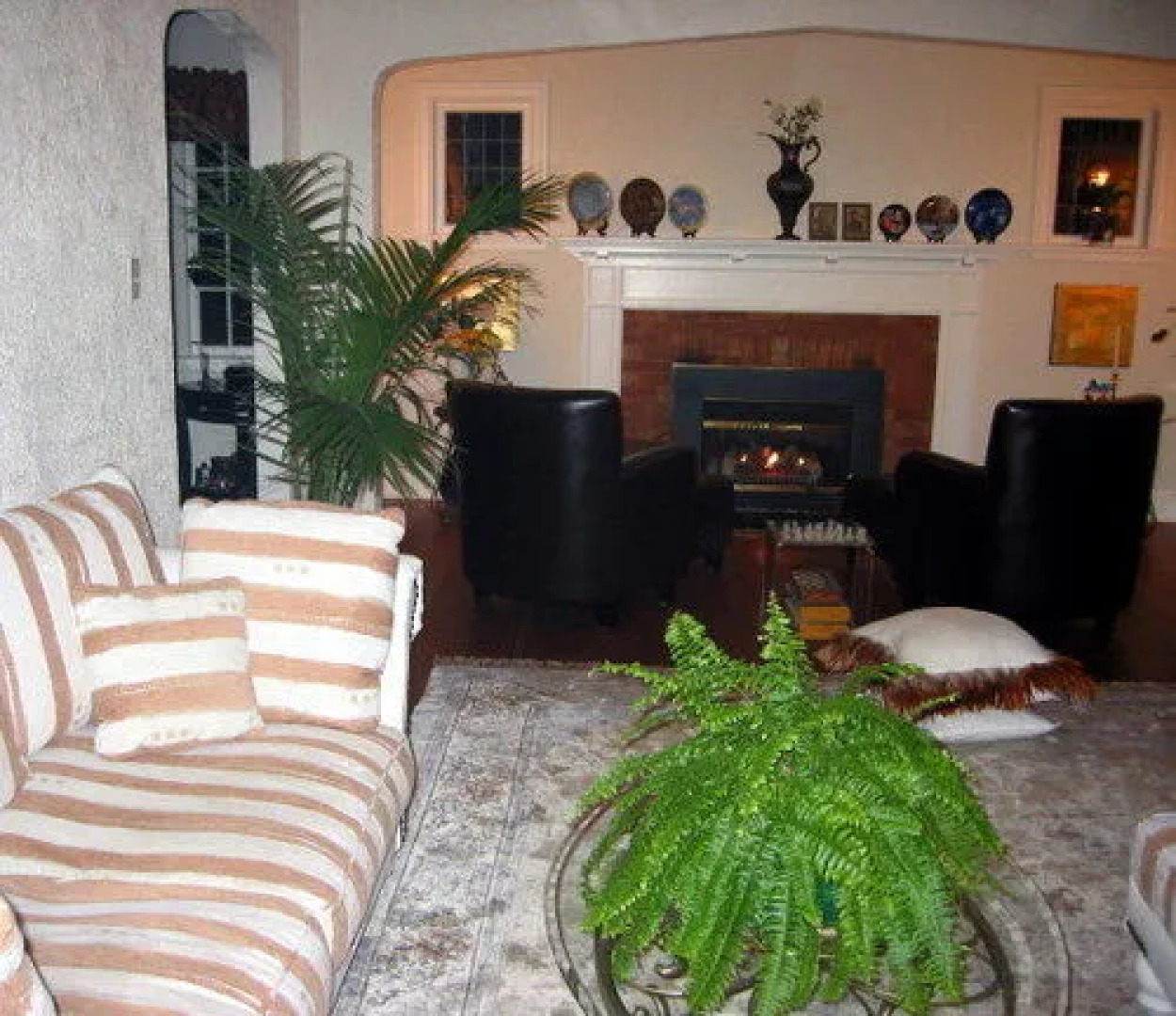 Charm of Qualicum Bed and Breakfast