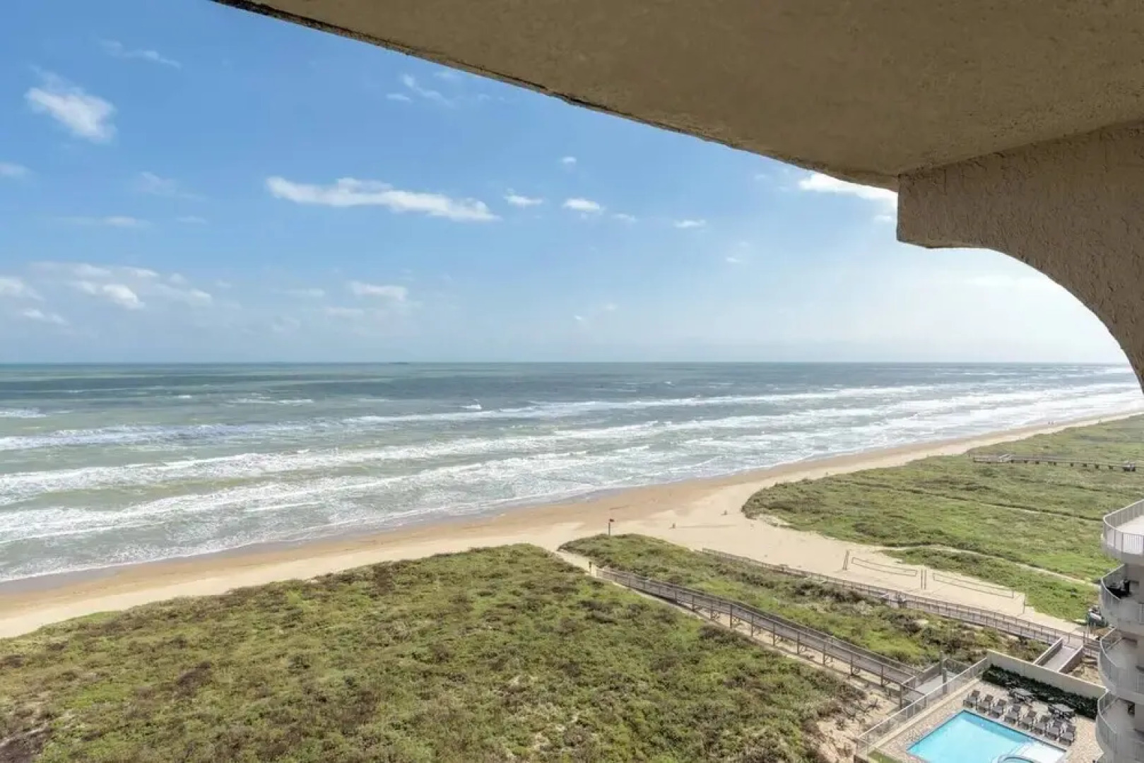 Beachfront Condo w Panoramic 12th-floor Gulf View!
