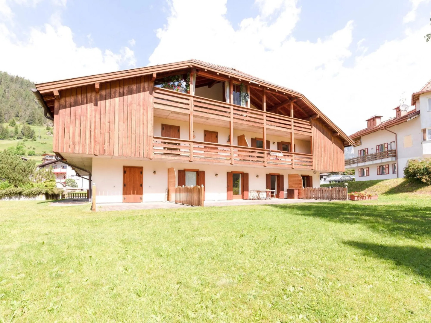 Spacious Chalet with Garden near Ski Area in Tyrol