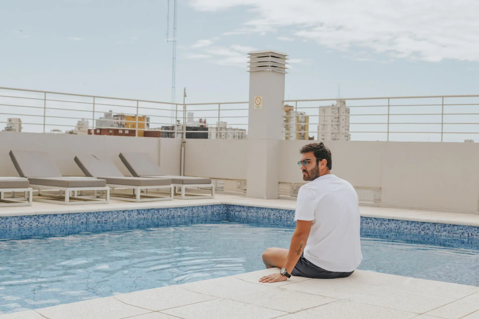 Plaza Real Suites Hotel