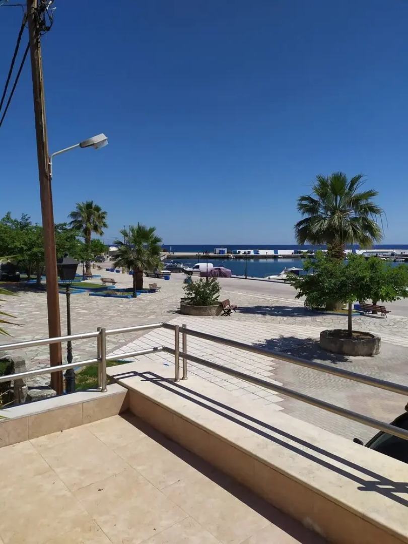 Anchors Aweigh 3-100 Sm Apartment Near The Sea