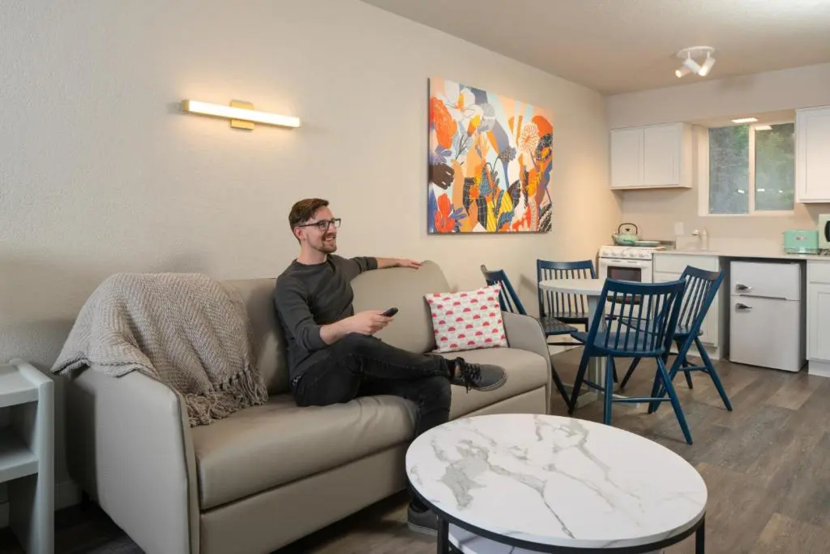 Hotel McCoy - Art, Coffee, Beer, Wine