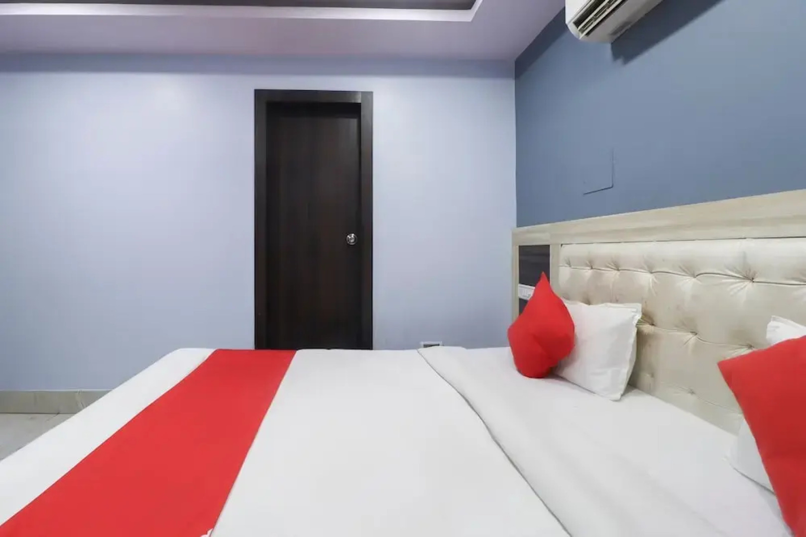 OYO Flagship 4989 The Welcomme Inn