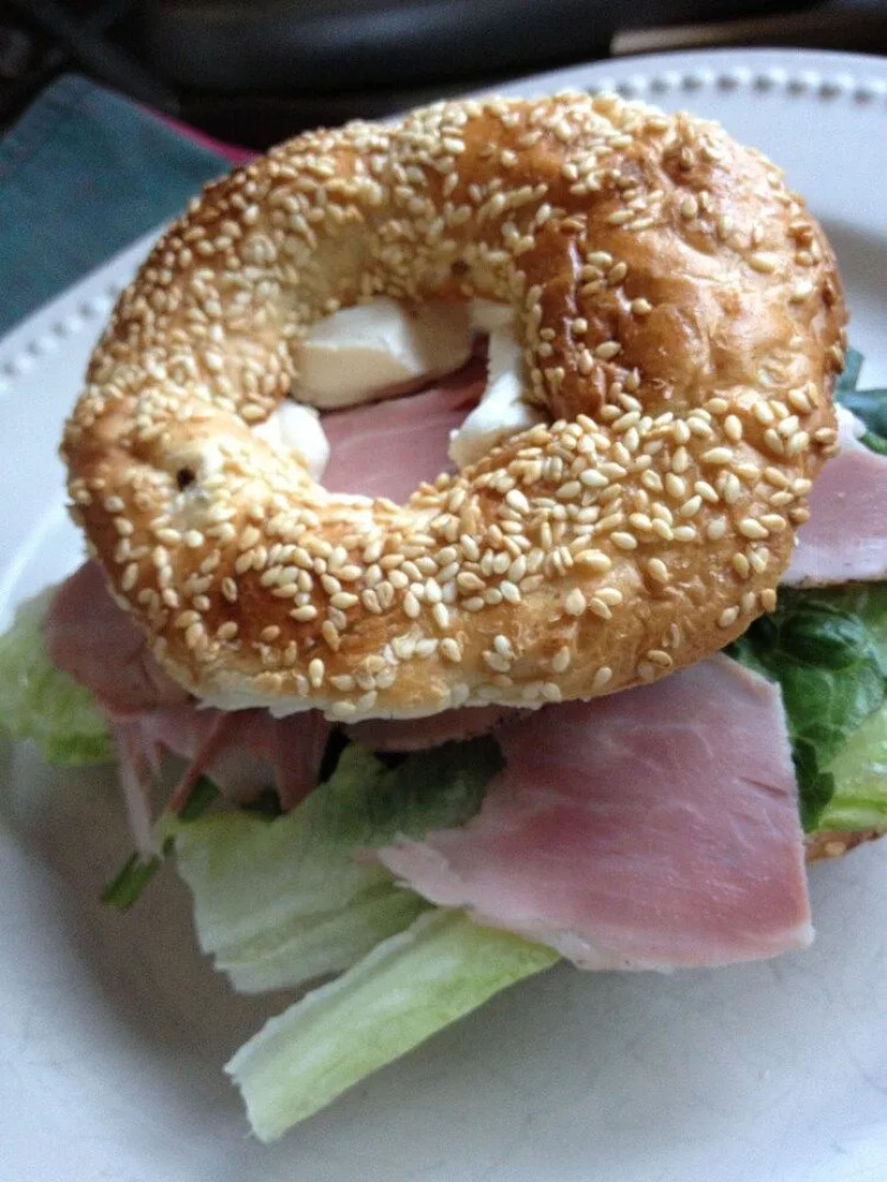 Repos & Manna Downtown Montreal