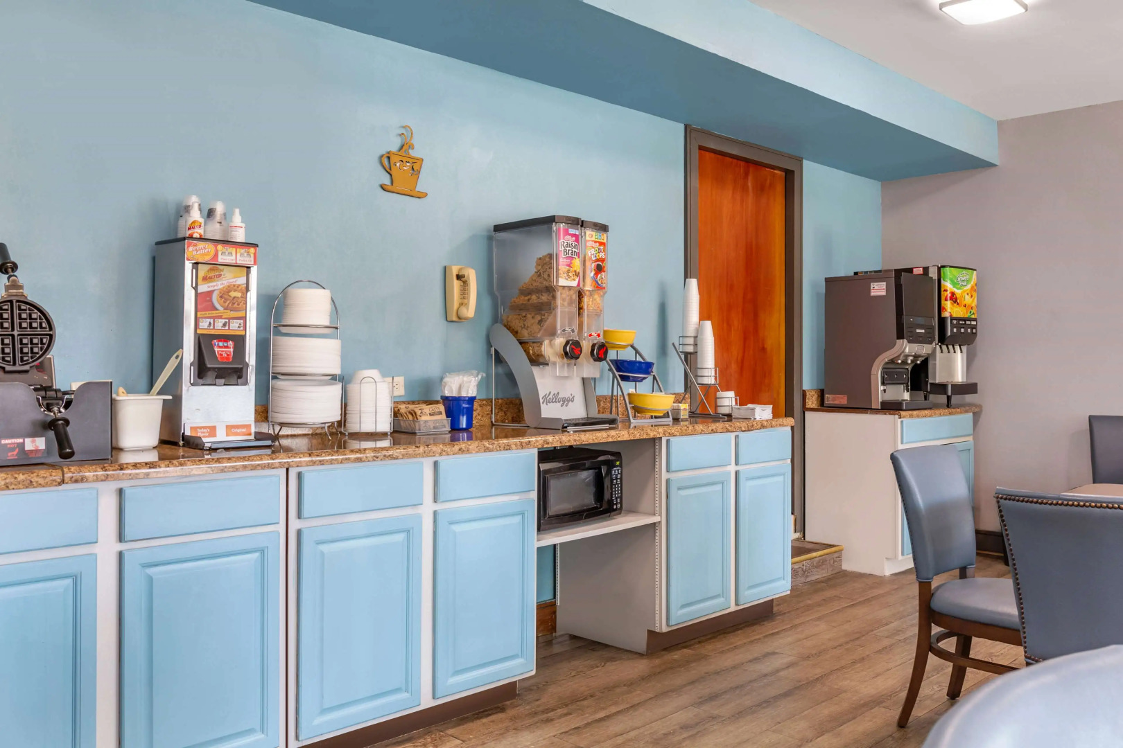 Days Inn & Suites by Wyndham Rocky Mount Golden East