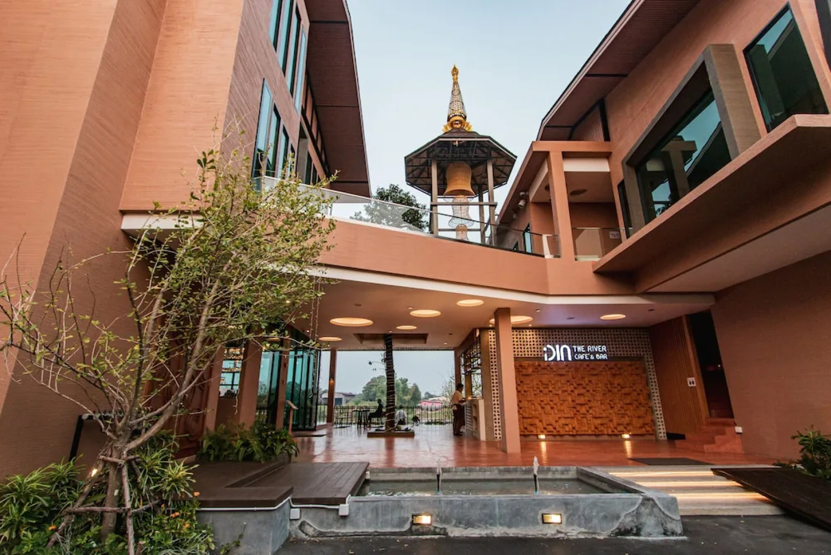 Rachabhura Hotel
