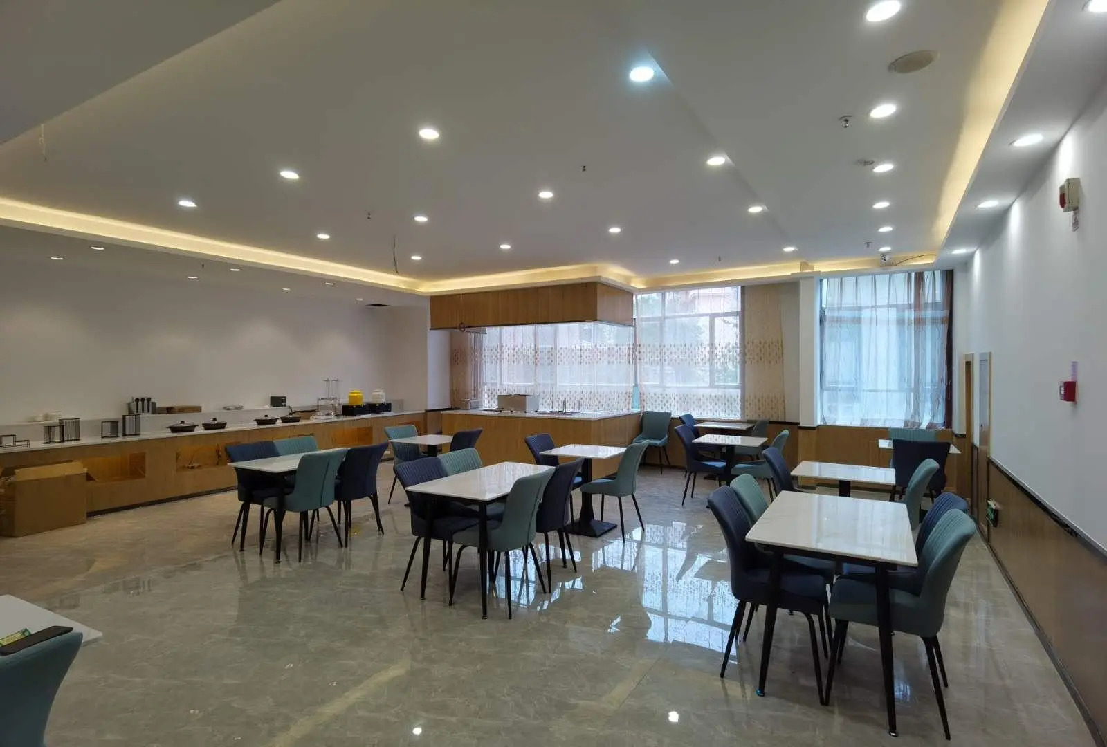 Starway Hotel Aksu Century Plaza