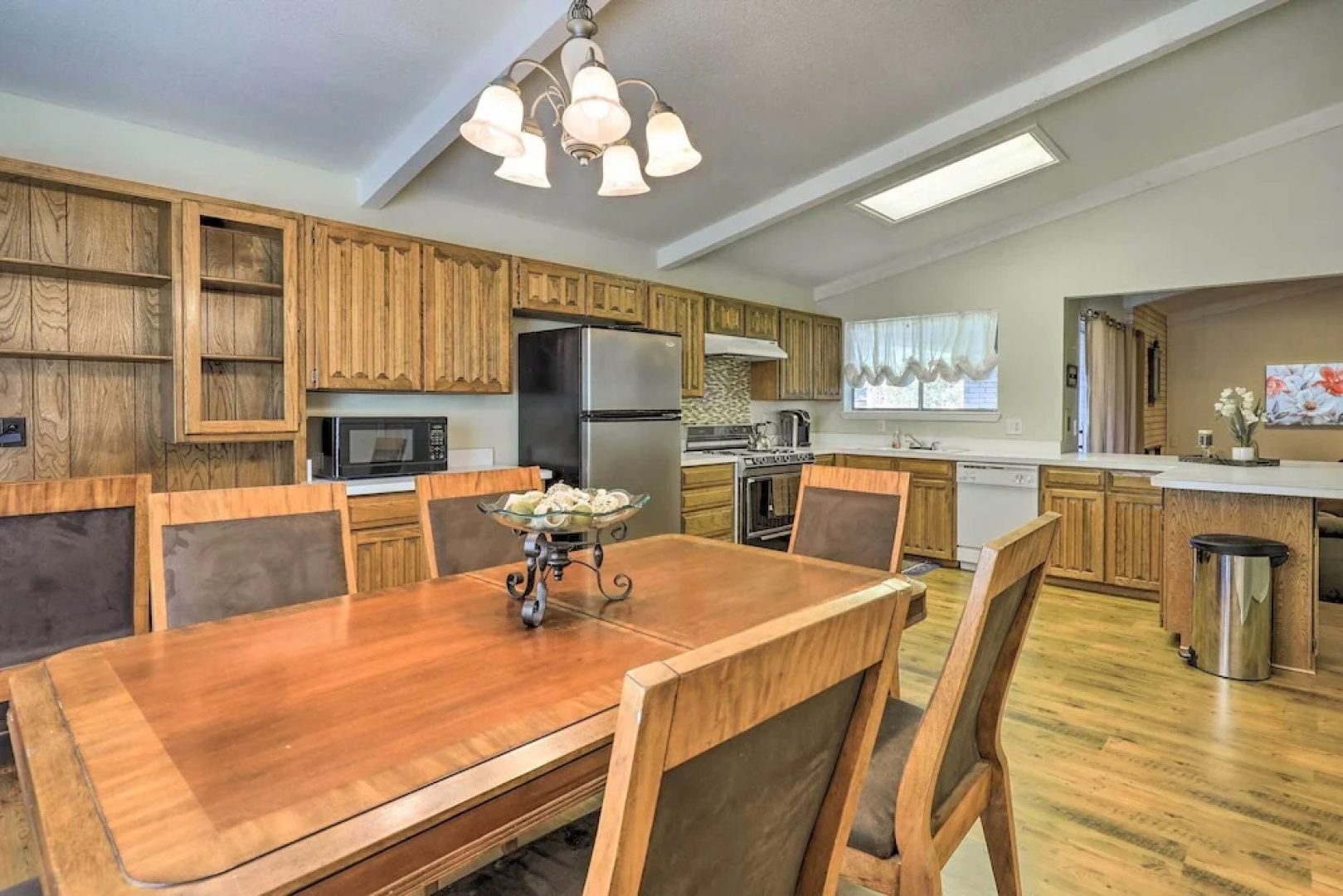 Granbury Getaway w/ Lake Views: 2 Mi to Downtown!