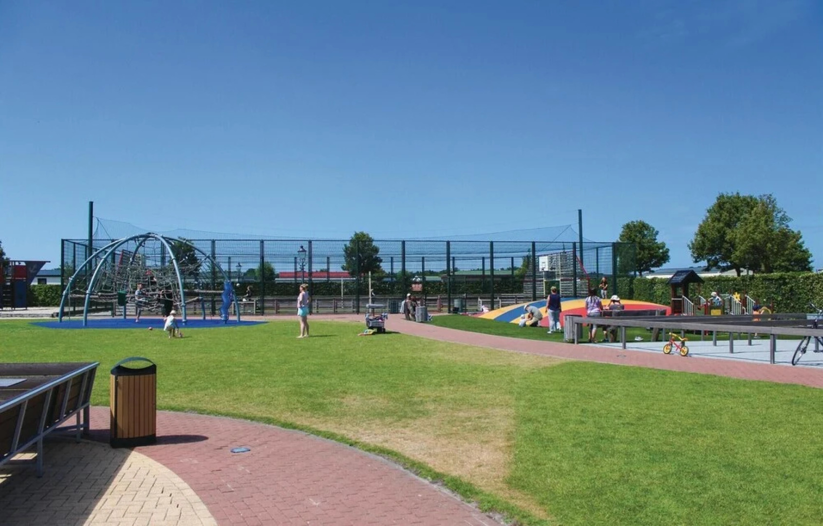 Nice Home in Renesse With 2 Bedrooms, Wifi and Indoor Swimming Pool