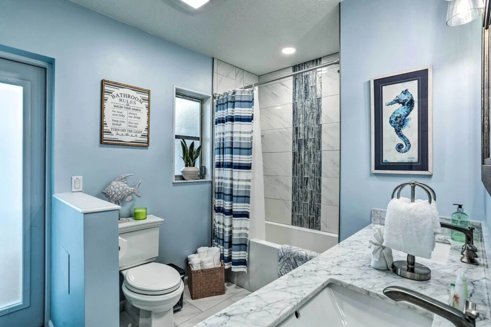 Remodeled St Petersburg Retreat w/ Hot Tub!