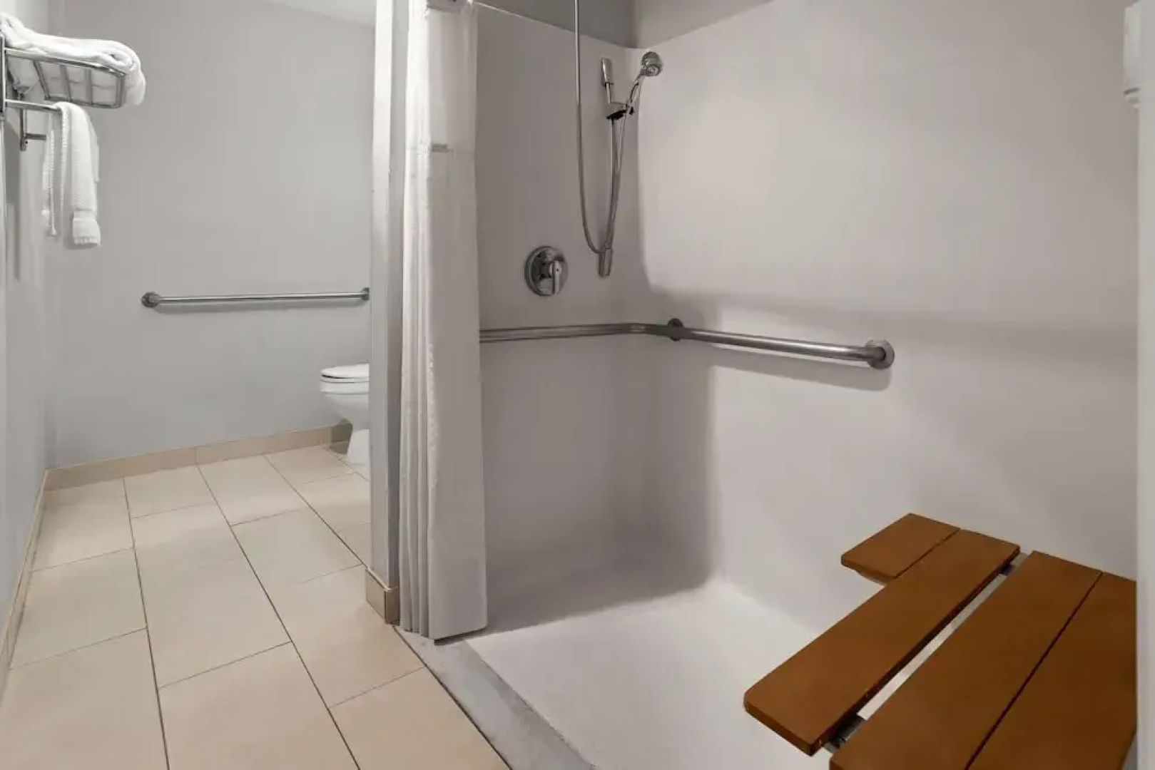 Microtel Inn & Suites by Wyndham Albany Airport