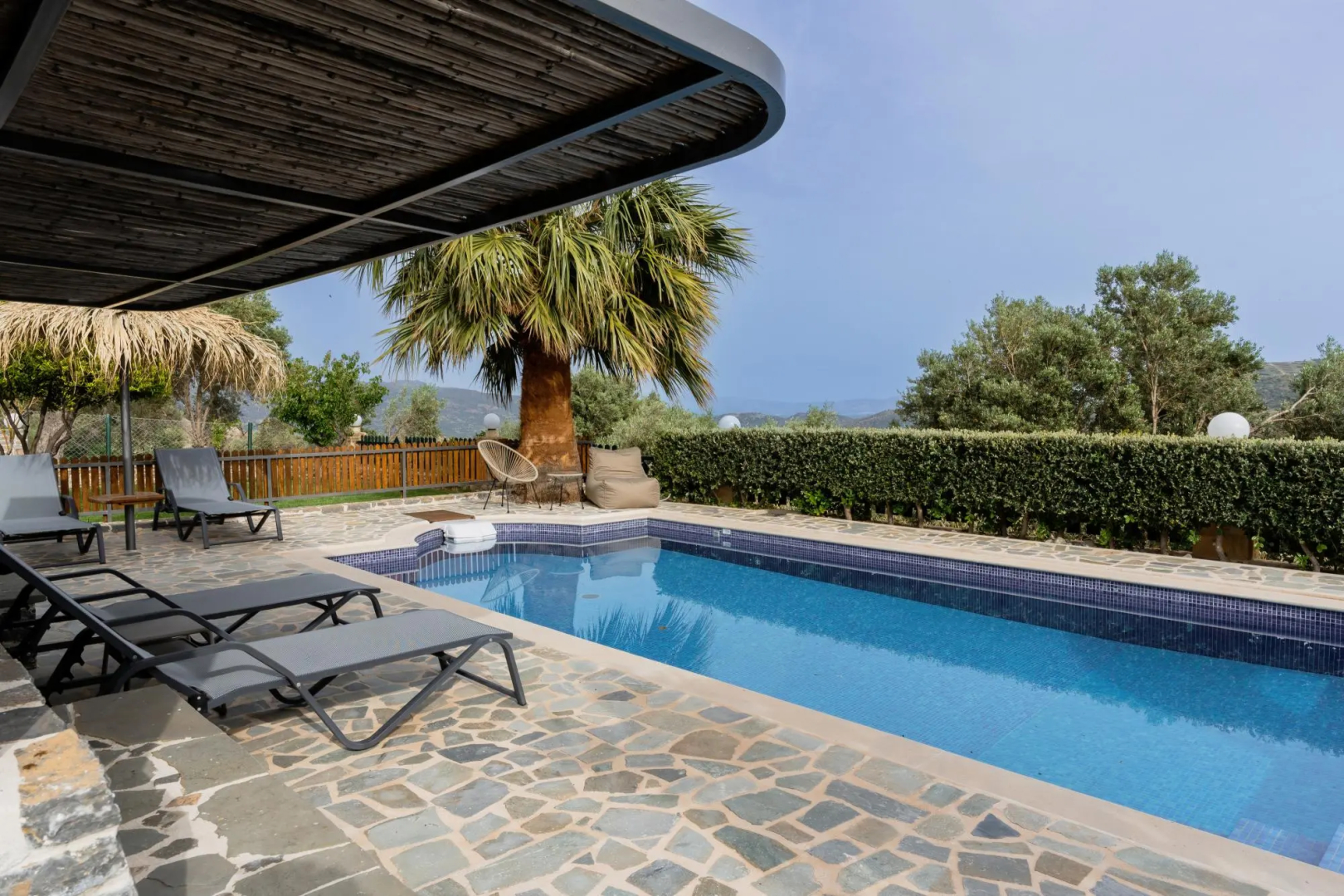 "Dafni Villa" A Place To Visit