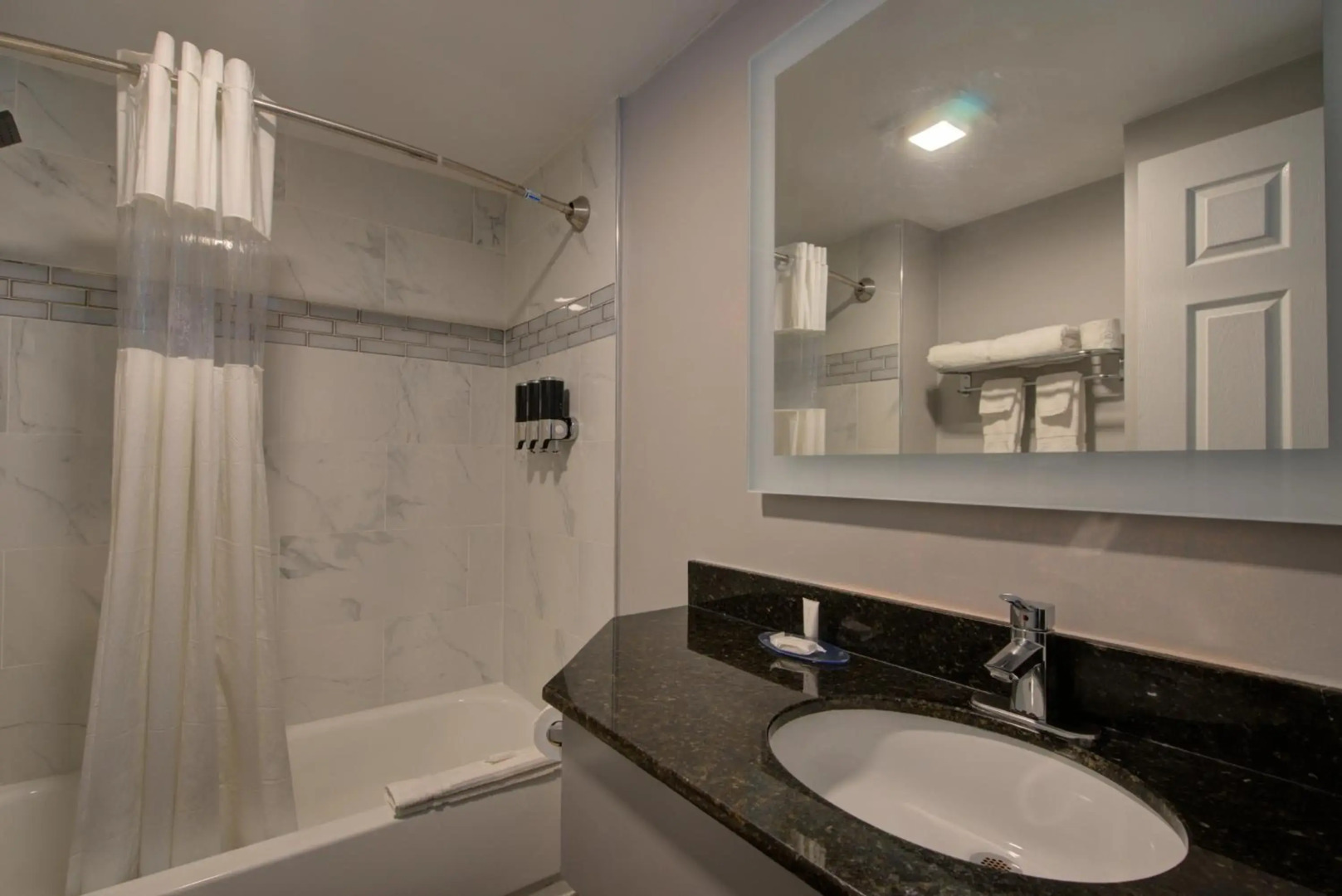 Clarion Pointe Tampa-Brandon Near Fairgrounds and Casino