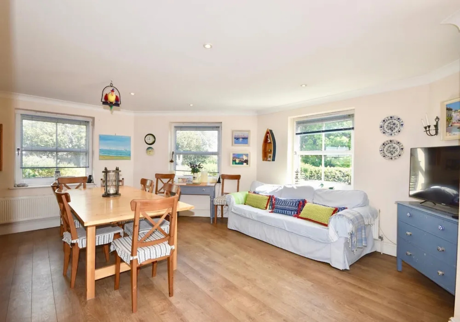 Solent Landing Bembridge Beachside Holiday Home (for 6 people)