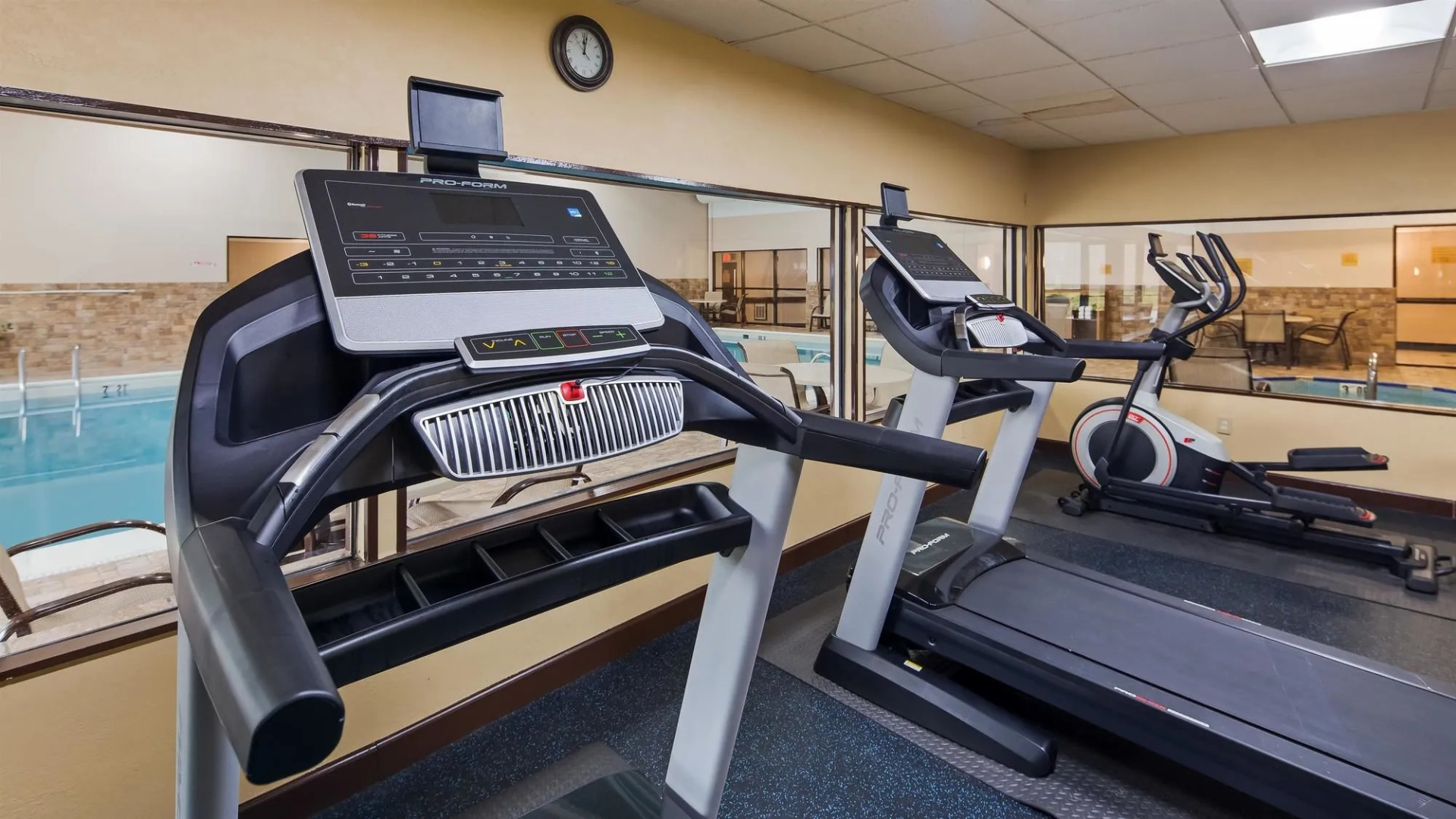 AmericInn by Wyndham Grand Rapids Airport North