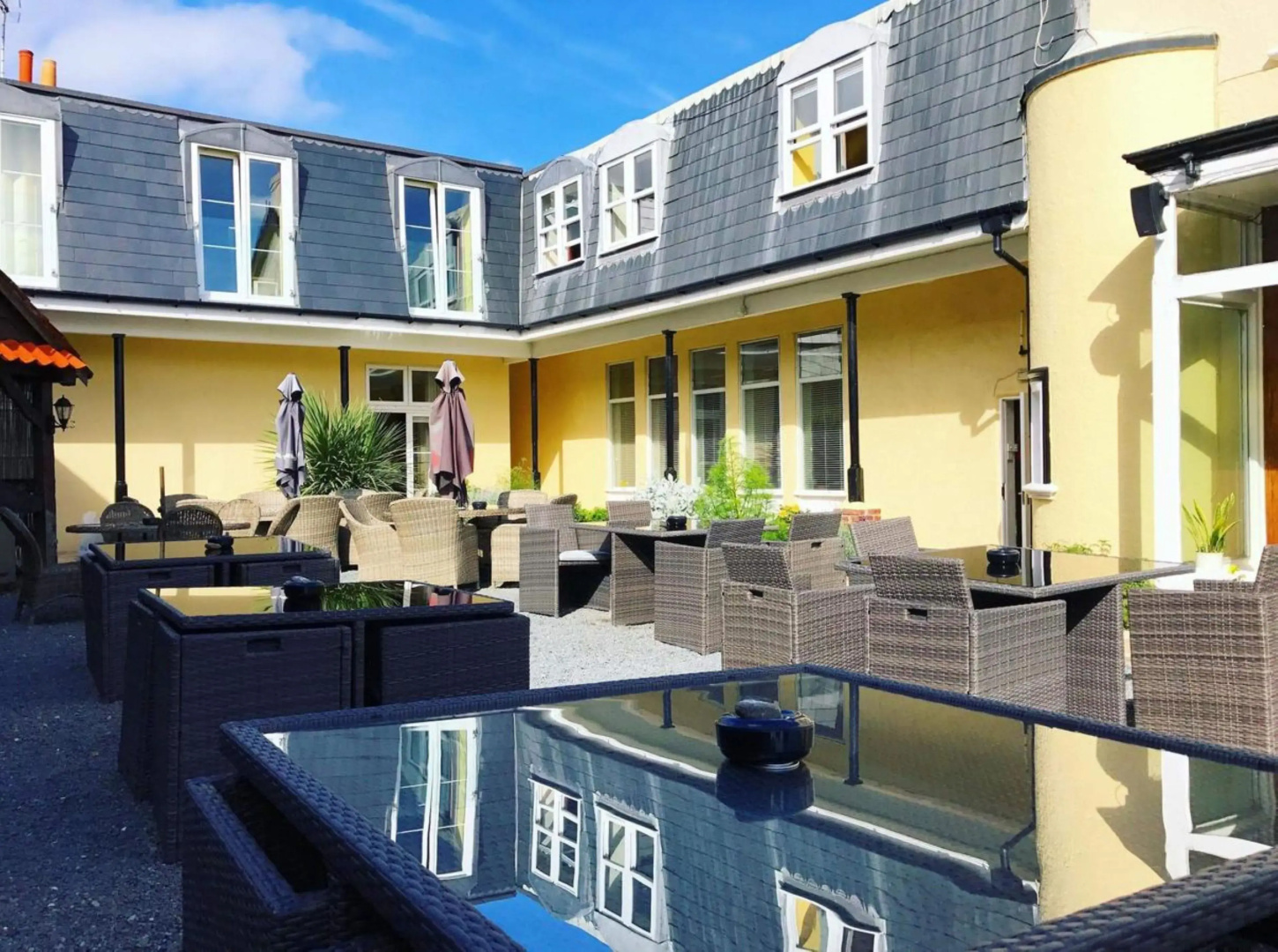 La Piette Hotel