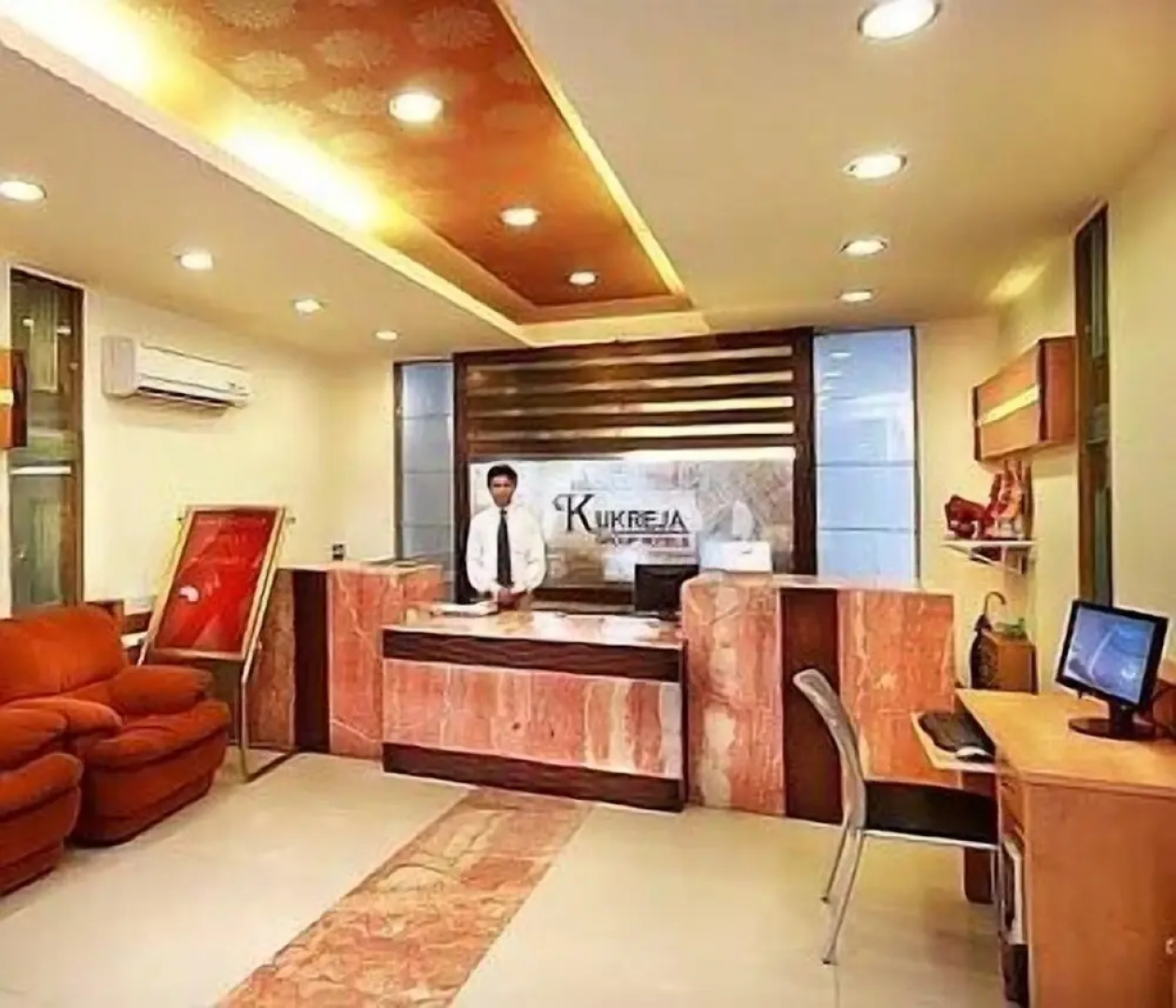 Hotel Mandakini Plaza