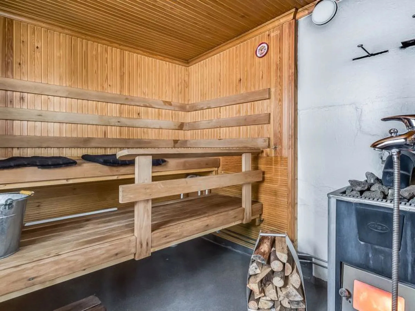 Holiday Home Peukaloinen