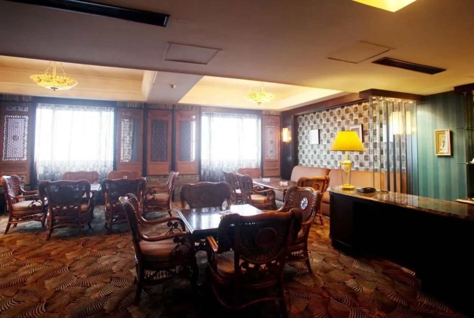 International Grand Hotel