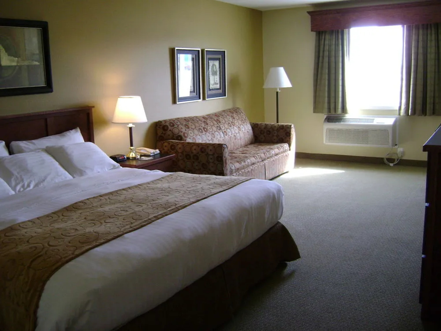 GrandStay Hotel and Suites