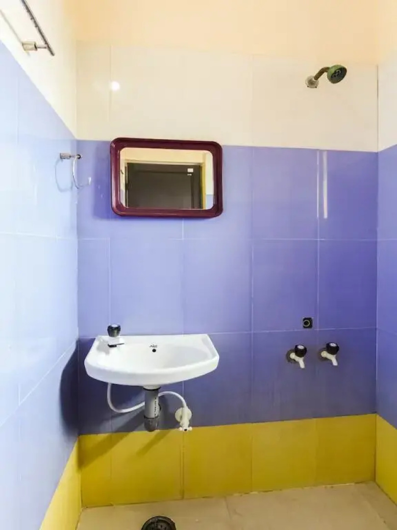 Hotel Hoysala Deluxe Lodging by OYO Rooms