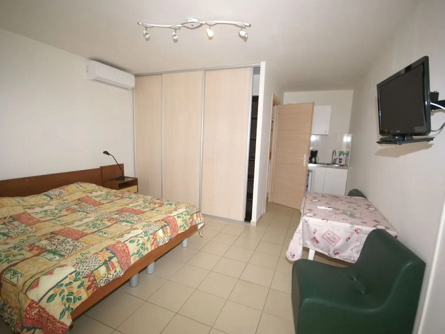 Quiet Apartment in Aregno by the Sea