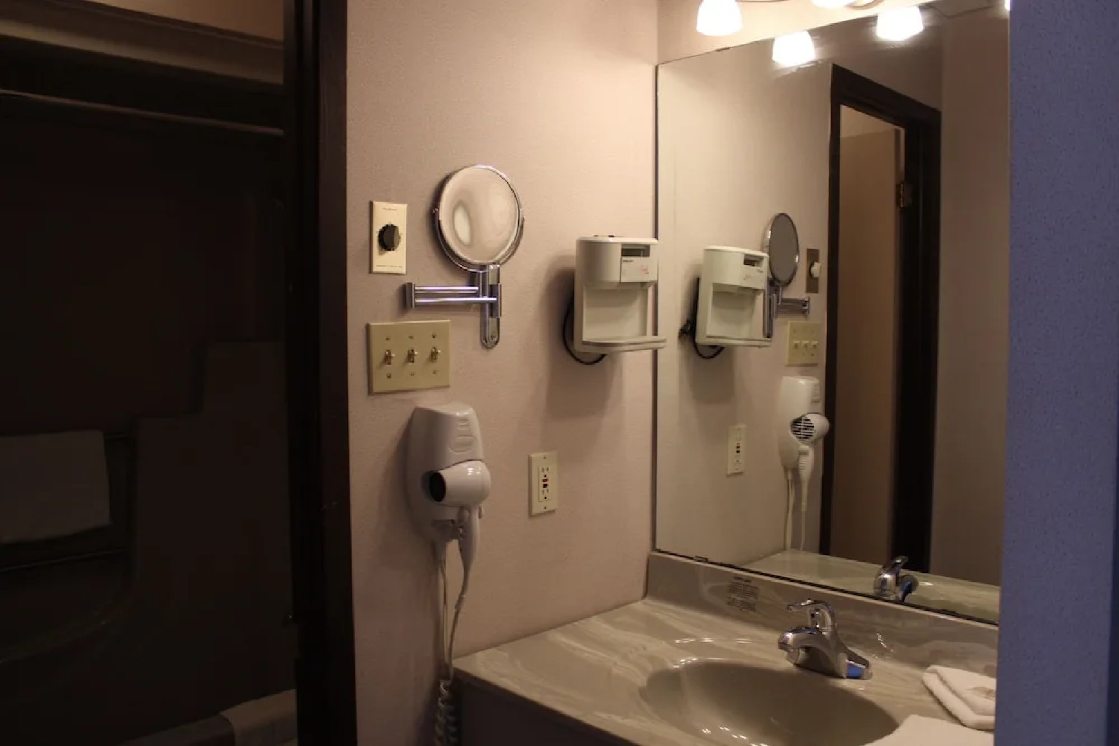 Motel Capri & Suites