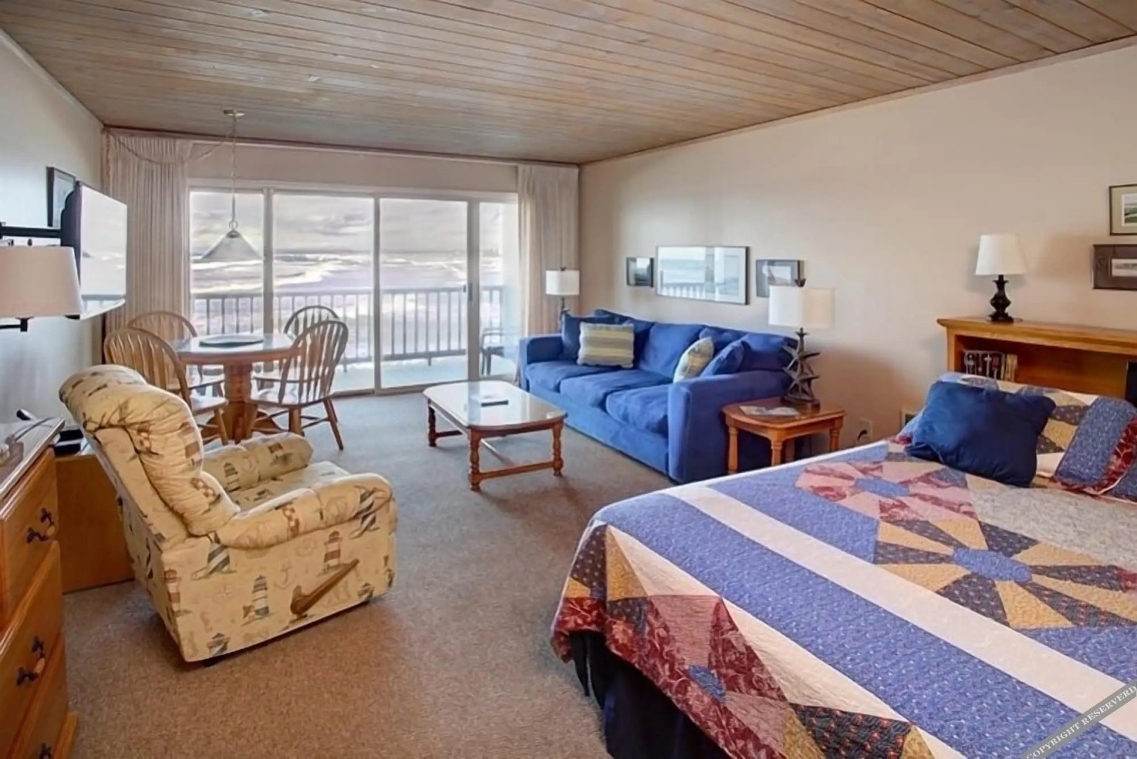 The Lanai At The Cove