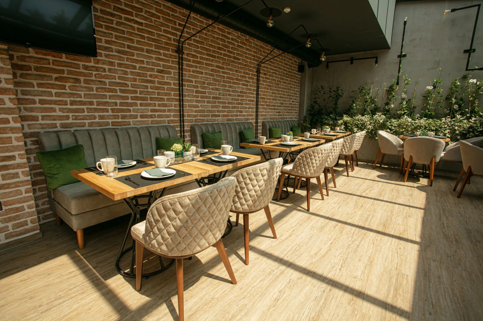 Reverence Hotel