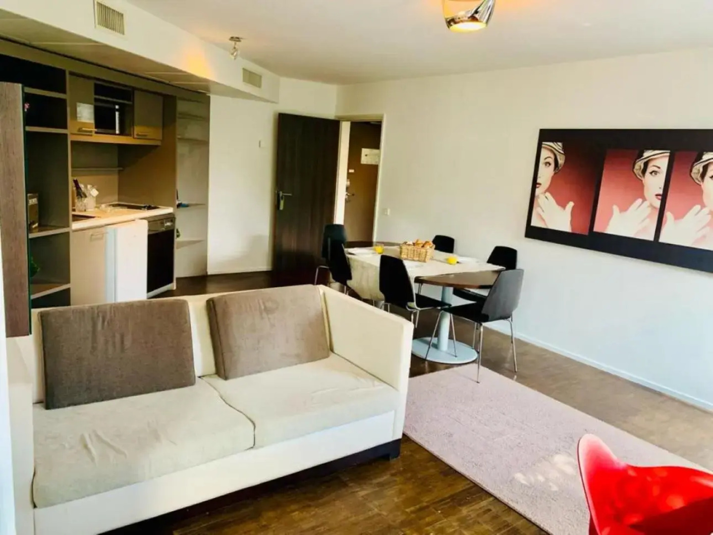 Standing Hotel Suites