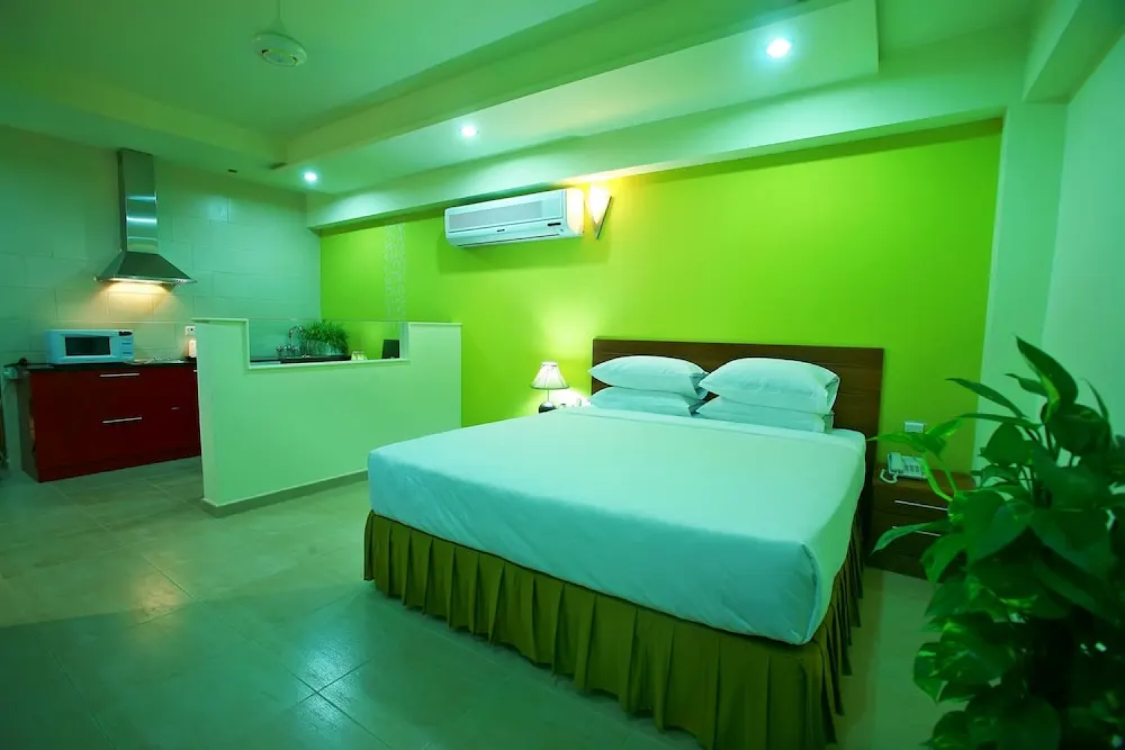 Johny International Hotel