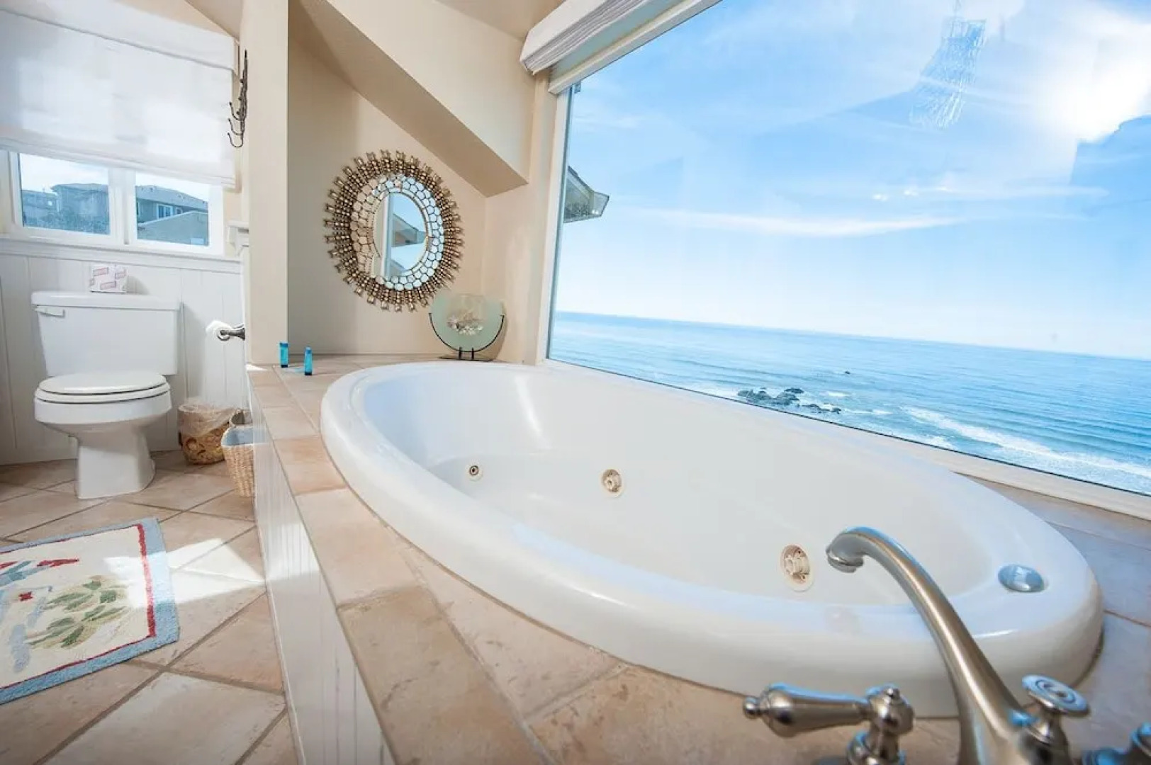 Sea Cliff 3 Br cottage by RedAwning