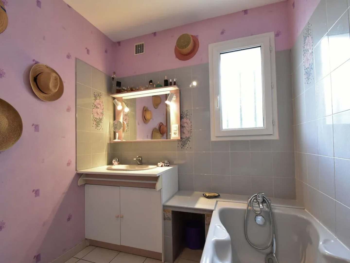 Stylish Holiday Home With Private Swimming Pool and Large, Enclosed Garden