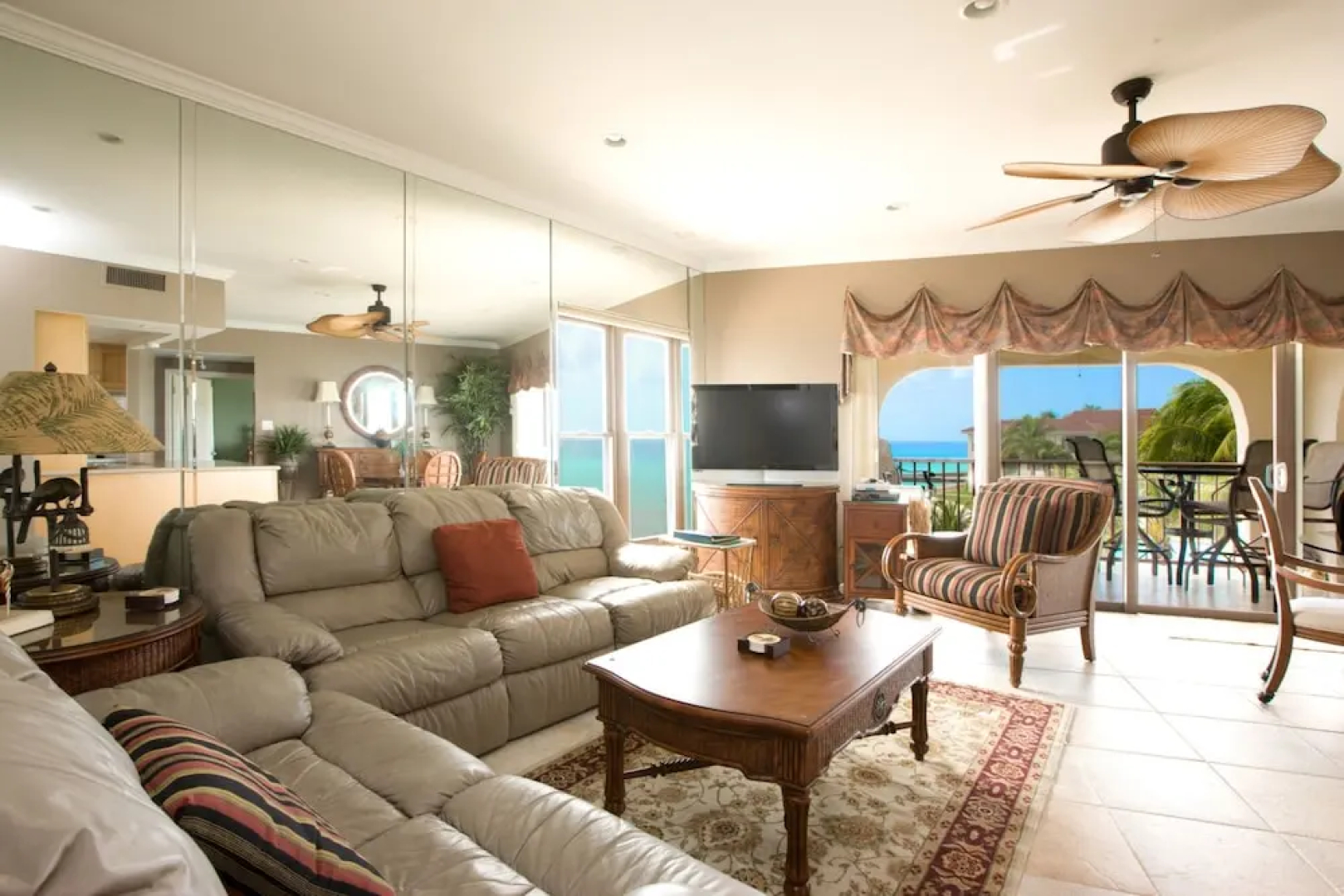 George Town Villas by Cayman Villas