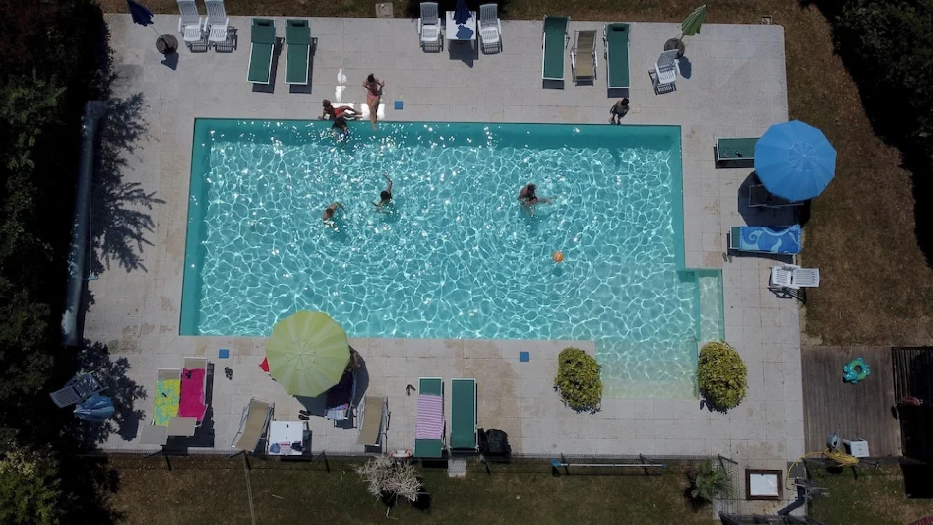 Tigli Apartment With two Bedrooms and one Bathroom on the Second Floor With 4 Metre Glass Window Apartment 6