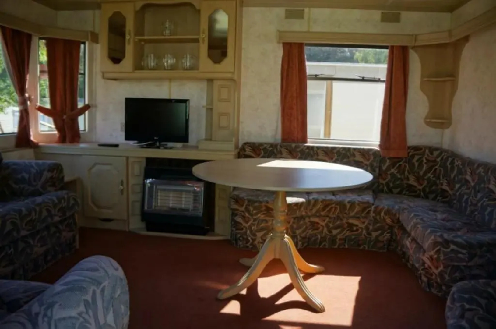 Nameliai Šventojoje Kopų