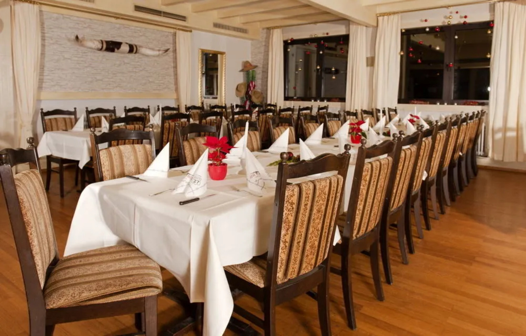 Steakhouse Hotel Route 27