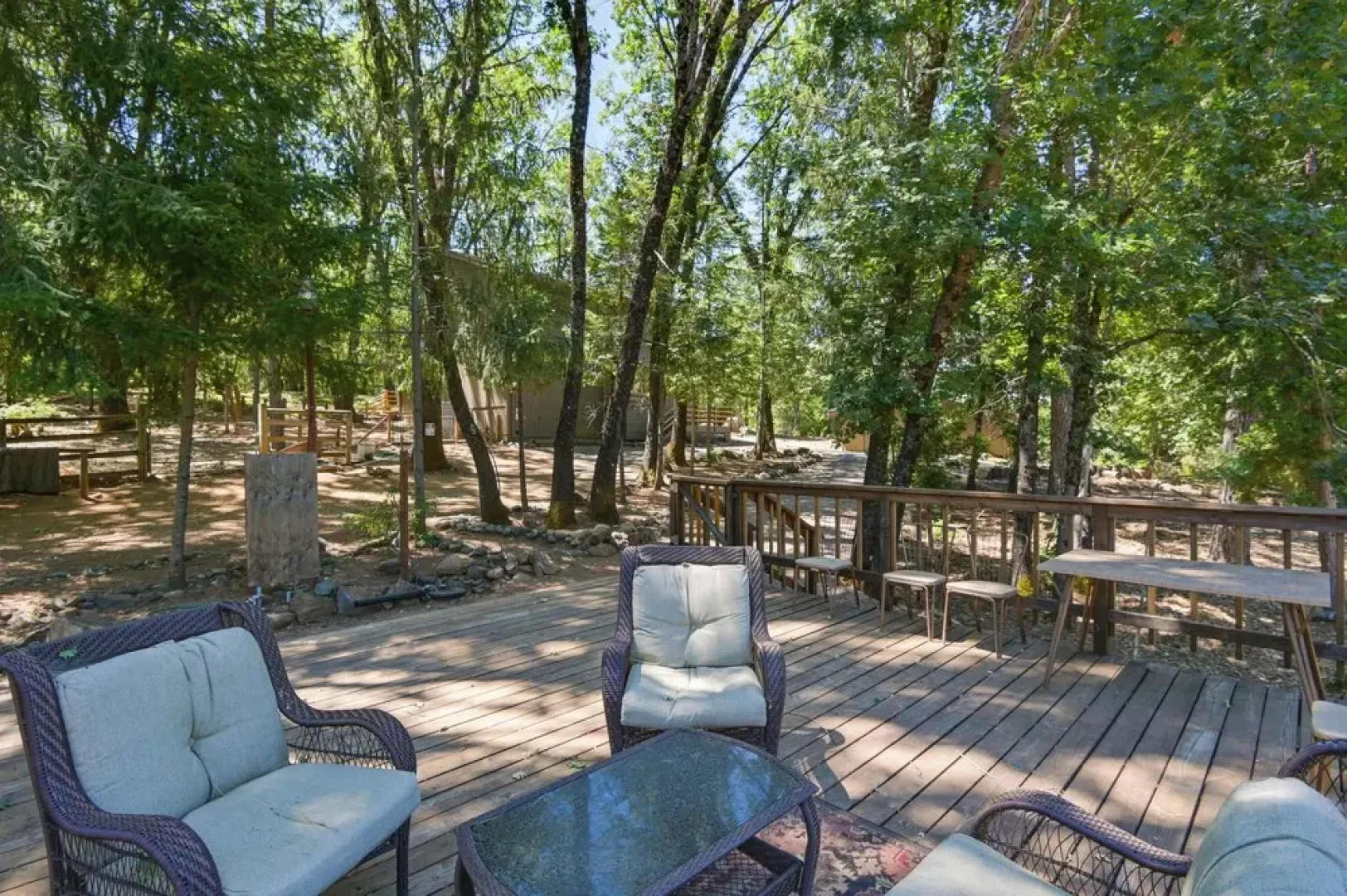 Welcoming Cole Ridge Chalet in Kelseyville!