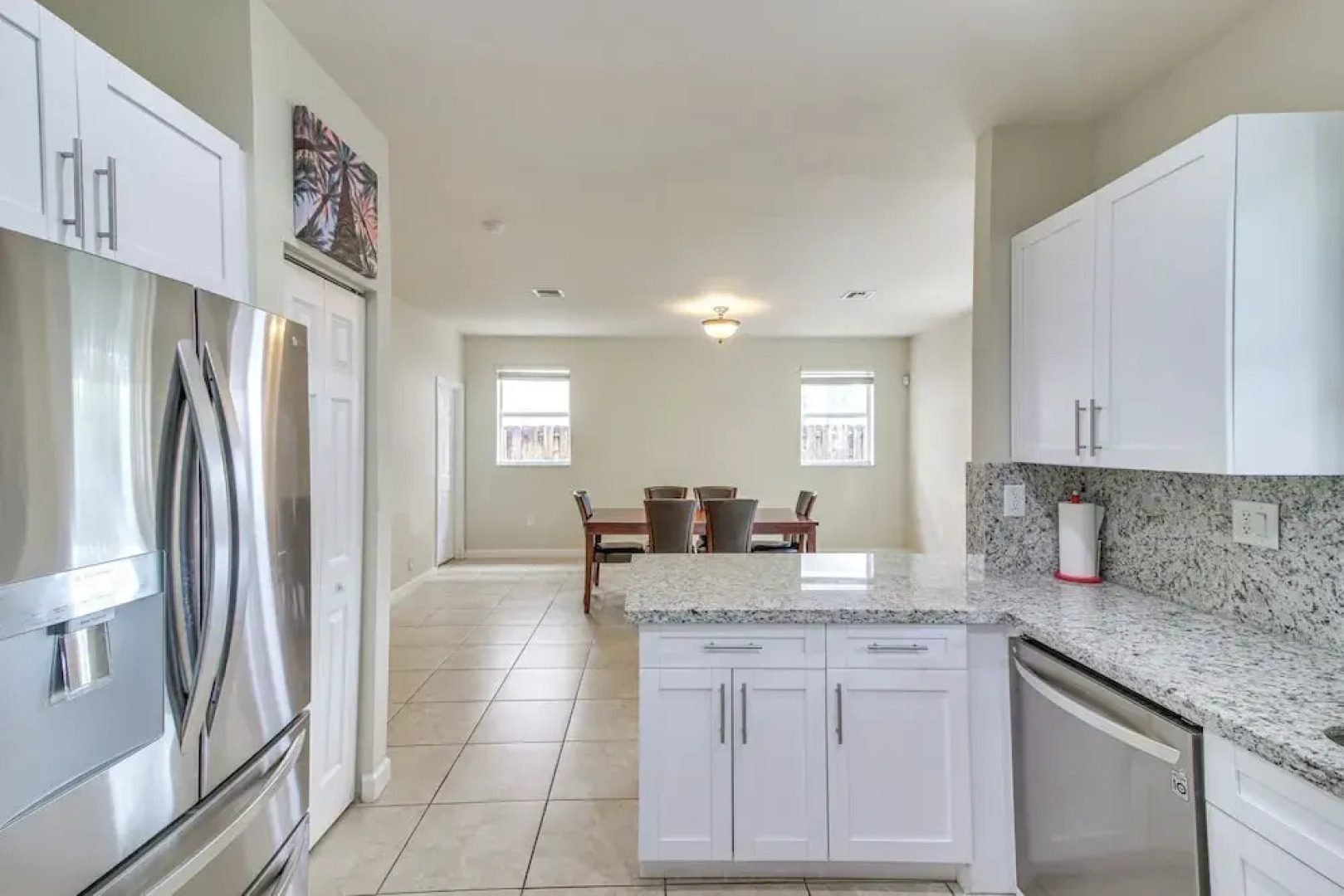 Yard w/ Lake View: Remote Working Hub in Homestead